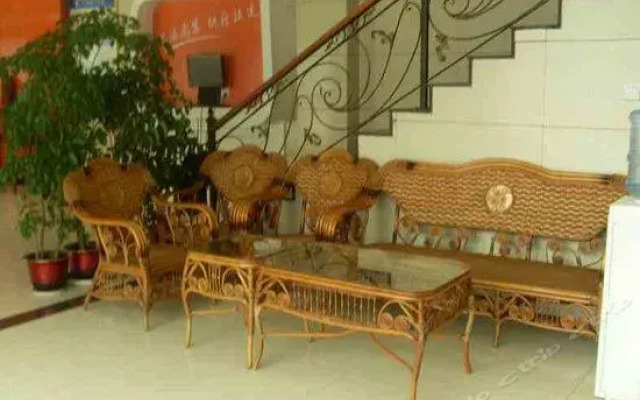 Thank Inn Plus Shandong Linyi Lanshan District People Square