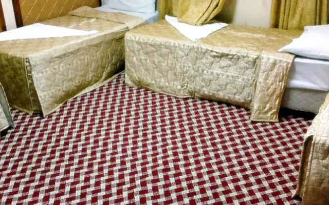 Yajed Hotel