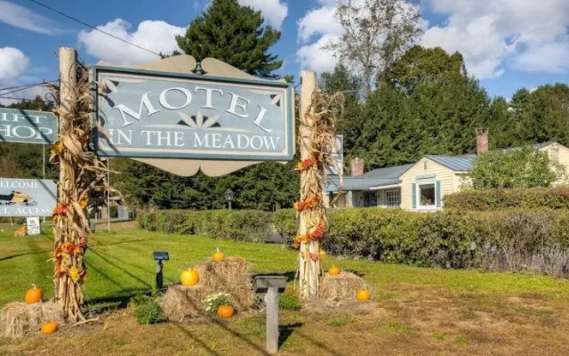 Motel in the Meadow