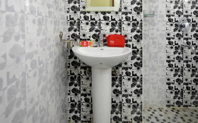 OYO Premium Gachibowli Near DLF