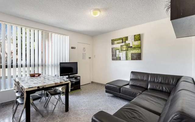 Sunset Court, Unit 1, 3 Resthaven Avenue