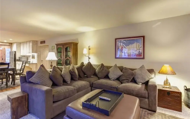 2428 Queen Esther Drive