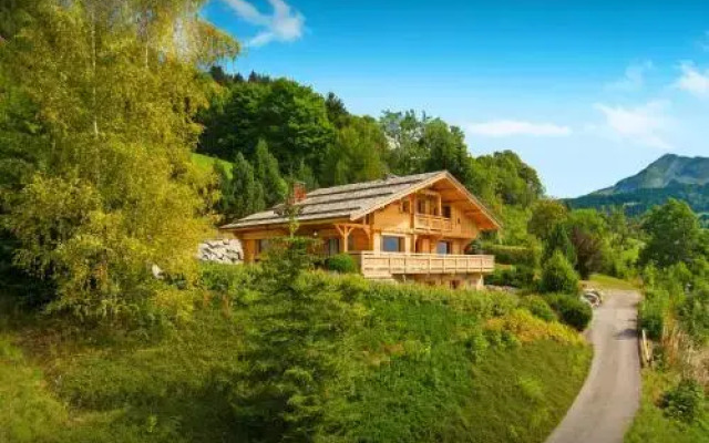 La Grange a L'Ours - OVO Network