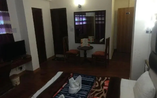 Hotel Laljee