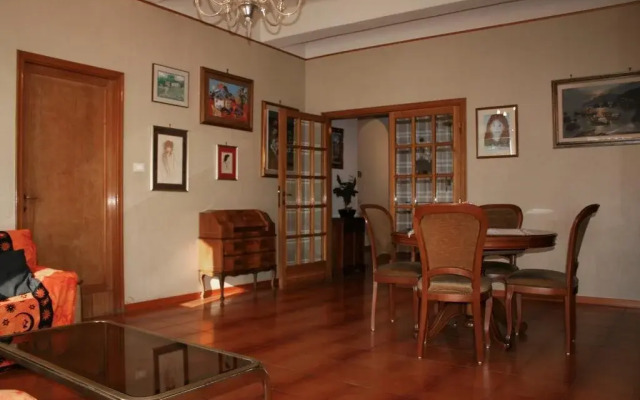 Flowers House