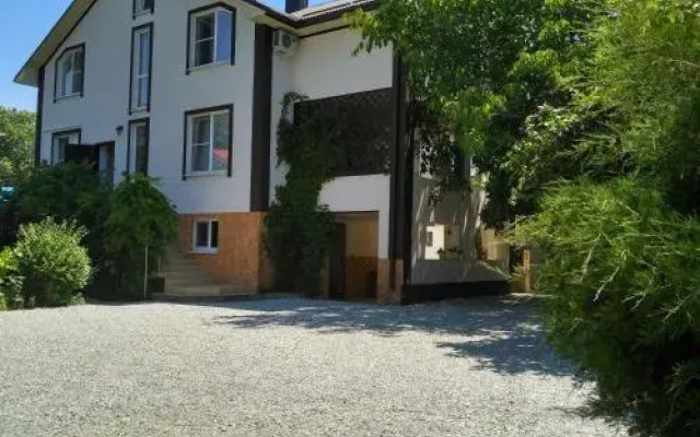 Raiskii Ostrovok Guest House