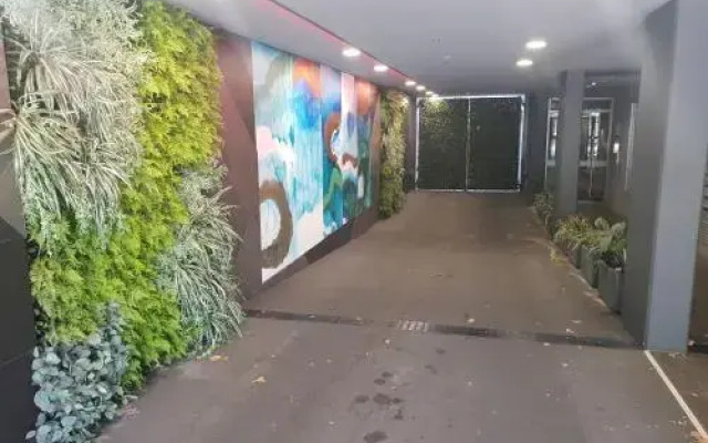 Modern Northbridge Apartment