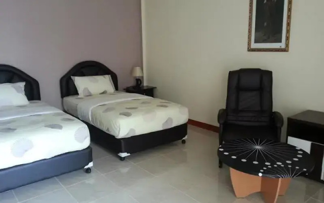 Palm Lodge Resort