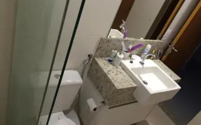 Lindo Apto 2/4 em Guarajuba