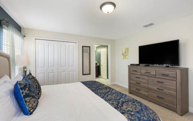 Storey Lake - 3062 Gatsby Street