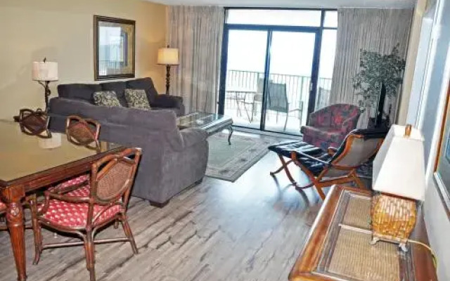 Verandas 305 3 Br condo by RedAwning