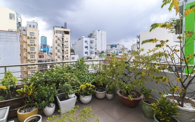 Christinas Saigon - Beattys City Oasis