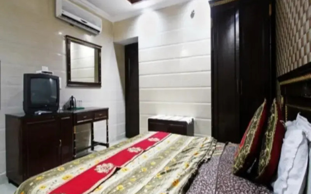 Hotel Hallmark Regency
