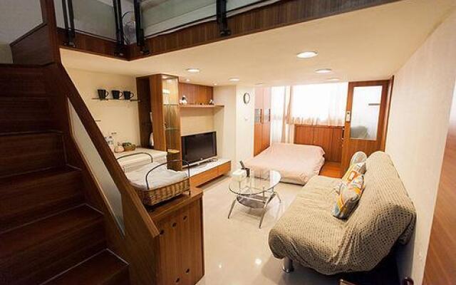 Hua Guan Suite