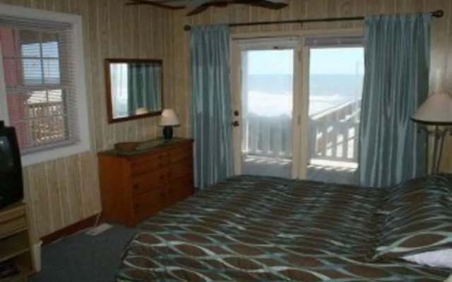 Seaside - 4 Br Home