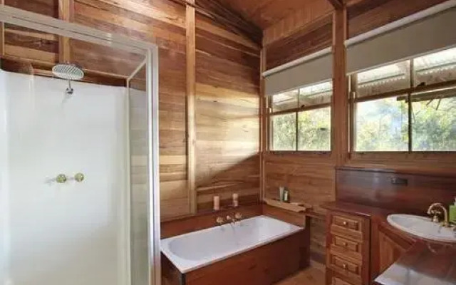 Wombat Valley Wild Country Cabins