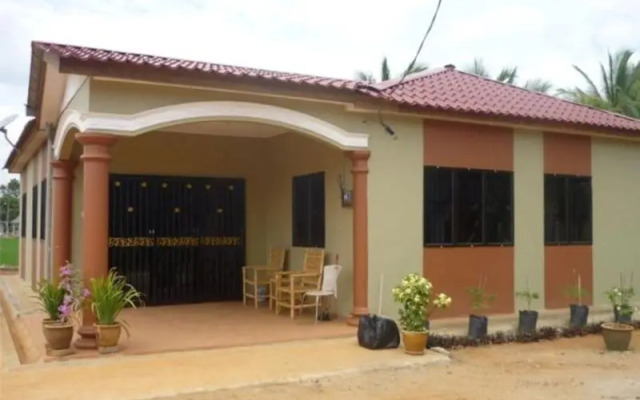 Homestay Kampung Lonek