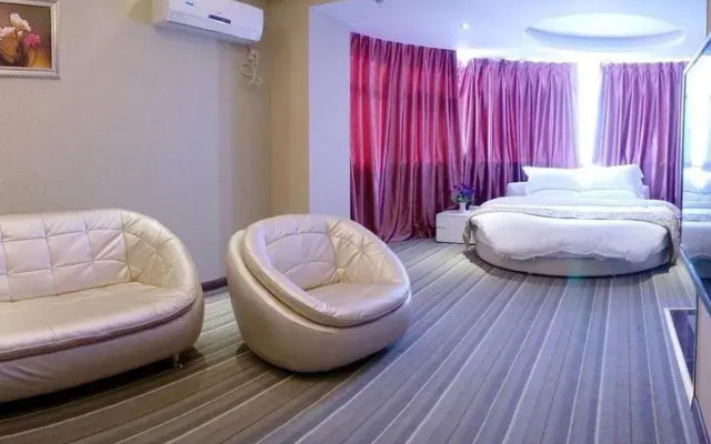 Super 8 Hotel Zhengzhou Weft Four Road
