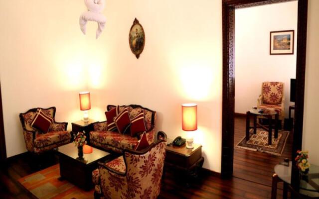 Aveda Hotel Kamal