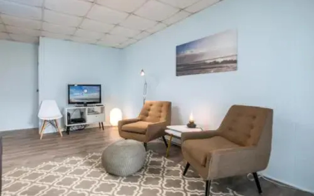 46th St Windjammer 303 2Br Condo