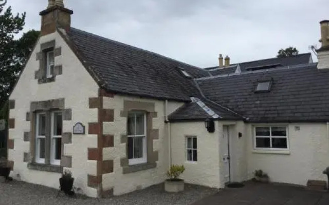 Inverness Apartments & Cottages