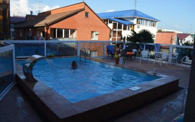 Hotel Davzar