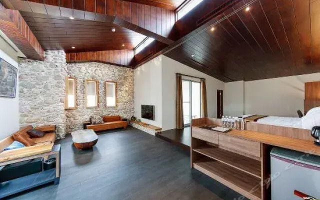 Laiyu Family Suite