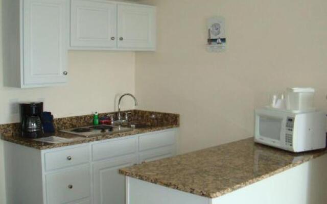 The Colony Beach Motel