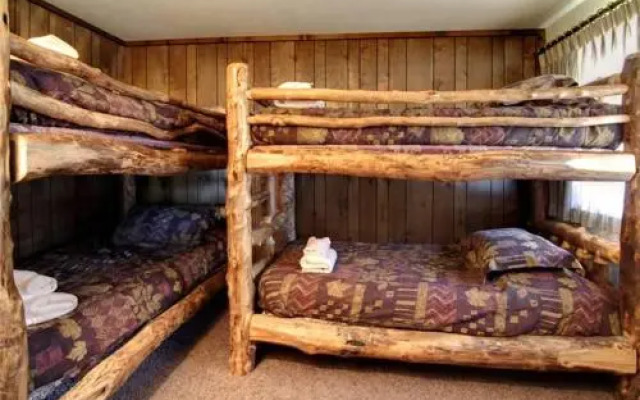 Gold Rush Lodge Retreat