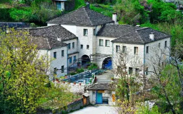 Zissis Hotel
