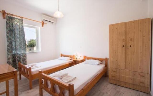 Elena Rooms & Apartments