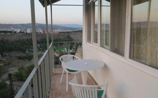 Vere Apartment 2 BR&Balcony