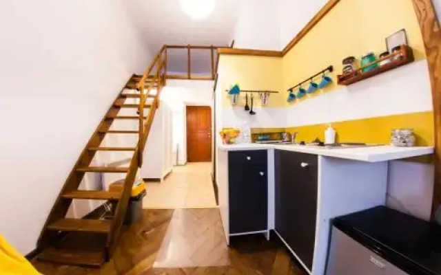 Homely Apartment's Old Town