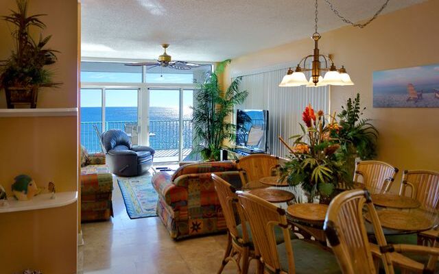 Jade East 850 230781 by RedAwning