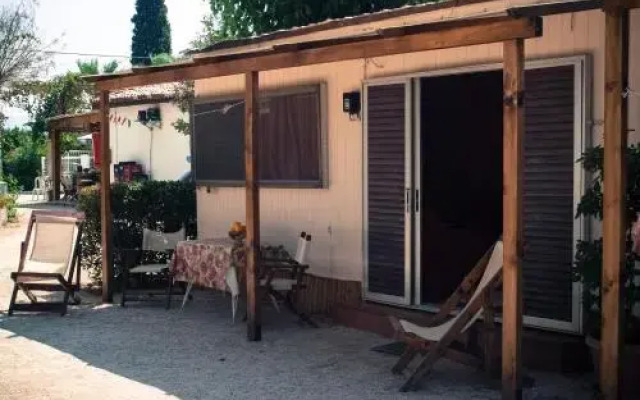 XeniCamp & Bungalows