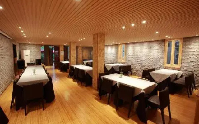 Tong Sang Art Hotel