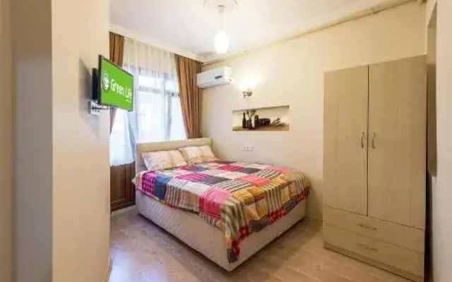 Green Life Apart Hotel