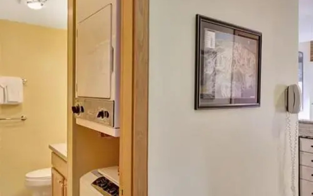 Highridge Condominium Unit F1 by RedAwning