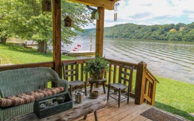 Kirkner Lake 1 Br Cabin