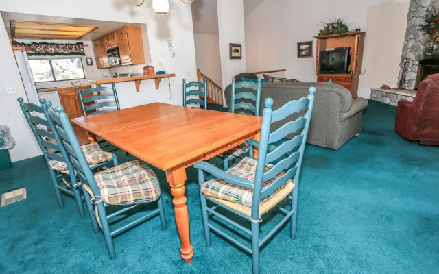 Bear Mountain Escape Condo