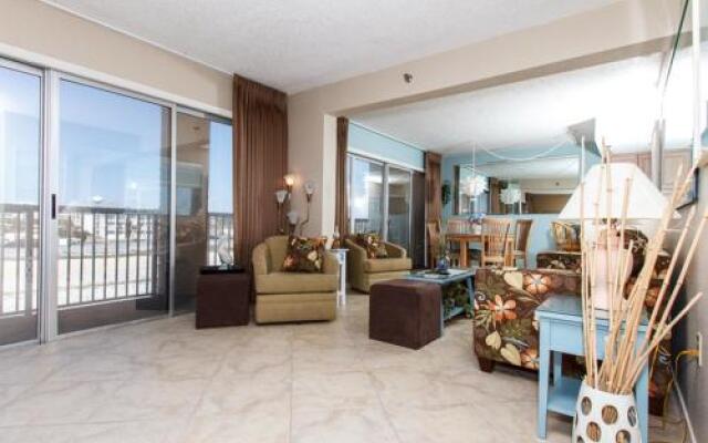 Islander 306 by RedAwning