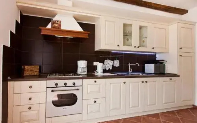 Villa Peresiji 81