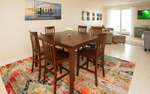 B117 Bare Feet Retreat