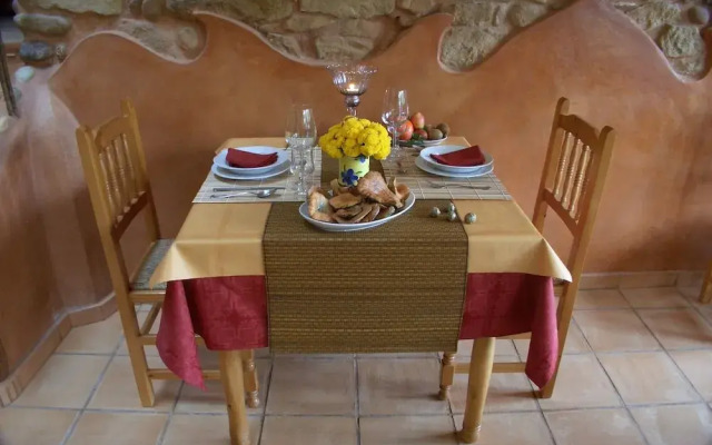 Masía La Posada del río Carbo