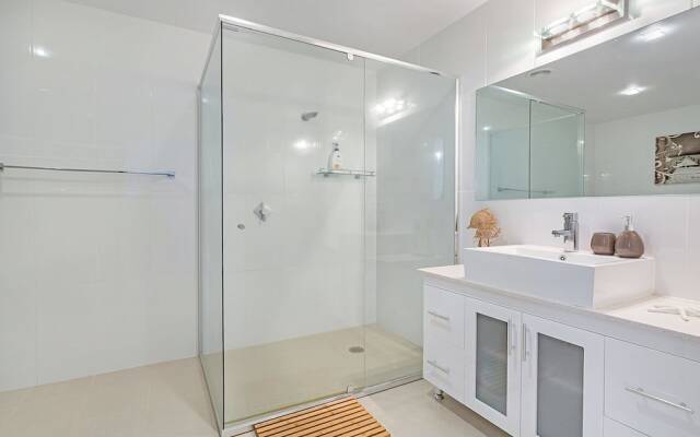 Sandy Point Road, 7A