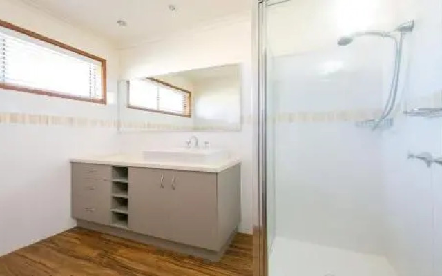 Parklake Holiday Units