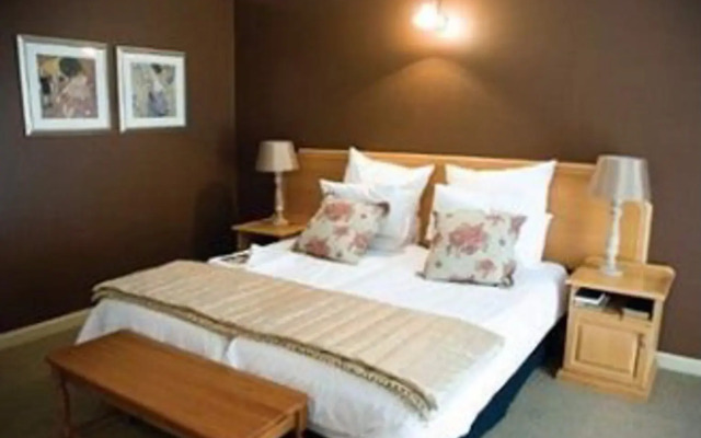 Three Rivers Lodge and Villas