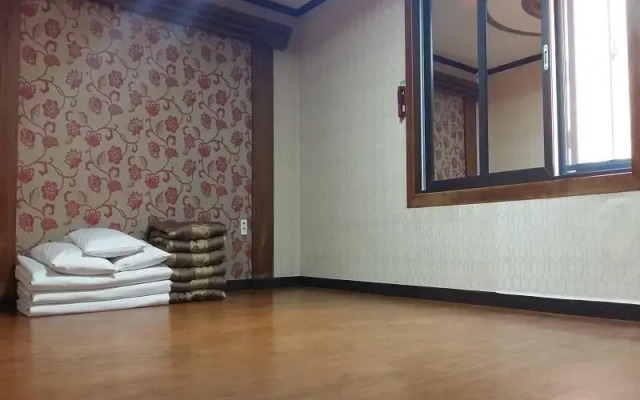 Goodstay Feel Motel Mokpo