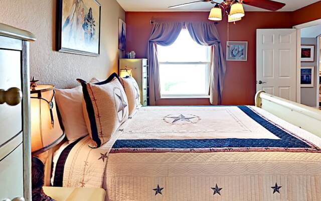 Selleck Condo by RedAwning