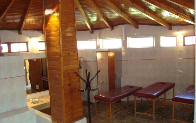 Hosteria Termas del Challao